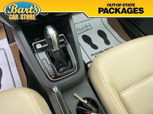 Used 2017 Volkswagen Jetta SEL FWD image 30