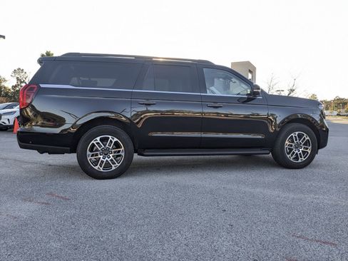 Certified 2025 Ford Expedition Max Active image 3