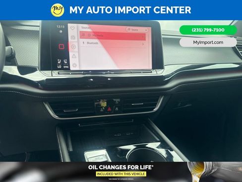Used 2025 Volkswagen Atlas Cross Sport SEL R-Line AWD/4WD image 10