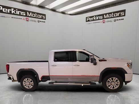 Used 2023 GMC Sierra 3500 Denali w/ Denali Ultimate Package image 7