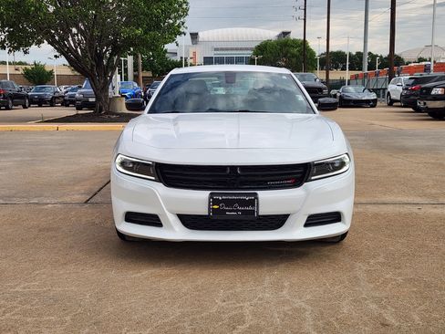 Used 2023 Dodge Charger SXT RWD image 3