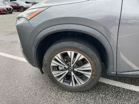 Used 2023 Nissan Rogue SV FWD image 10