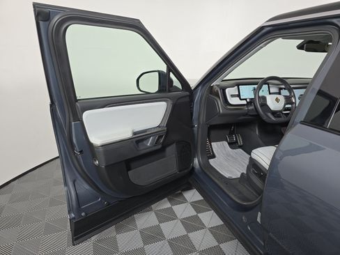 Used 2024 Rivian R1S Adventure AWD/4WD image 16