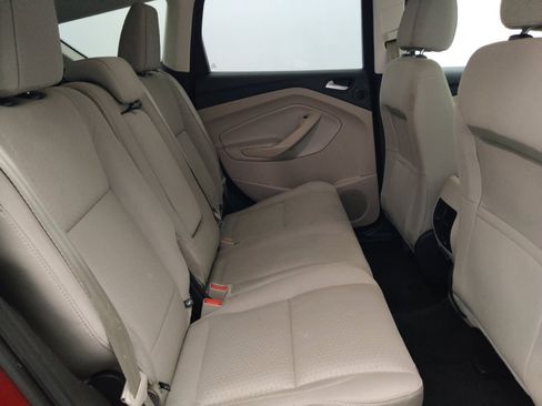 Used 2017 Ford Escape SE w/ Equipment Group 201A FWD image 19