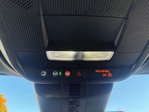 Used 2024 Chevrolet Traverse Z71 w/ Enhanced Driving Package image 29