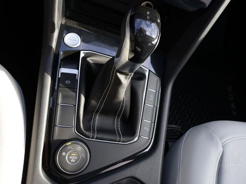 New 2026 Volkswagen Taos SE image 32