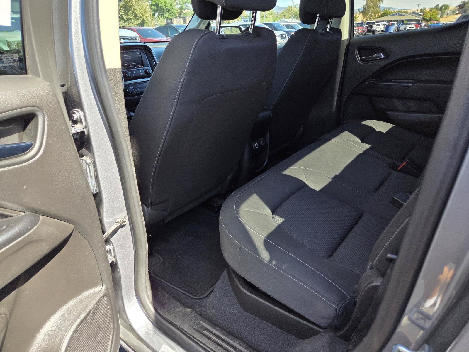 Used 2021 Chevrolet Colorado LT AWD/4WD image 14