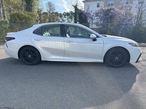 Used 2023 Toyota Camry XSE image 11