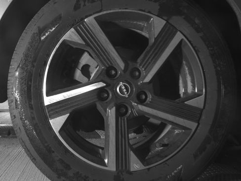 Used 2025 Nissan Sentra SV FWD image 15
