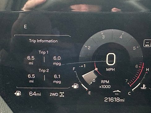 Certified 2025 GMC Yukon Denali image 24