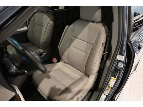 Used 2016 Toyota Sienna XLE Premium FWD image 14