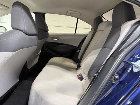 Used 2021 Toyota Corolla LE w/ Carpet Mat Package (TMS) FWD image 18