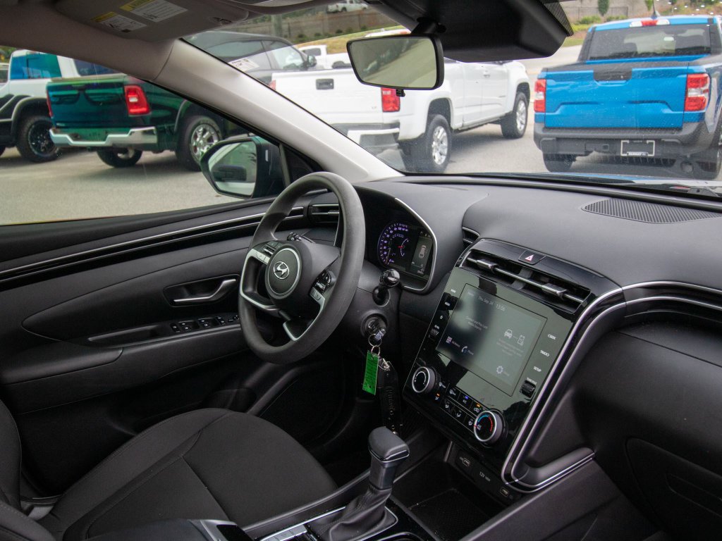 Certified 2024 Hyundai Tucson SE FWD image 19