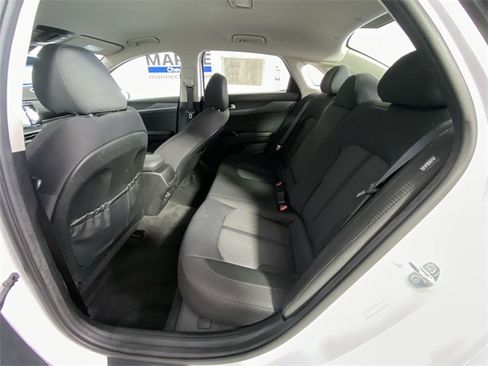 Used 2023 Kia K5 LXS image 28