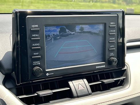 Used 2021 Toyota RAV4 XLE AWD/4WD image 30