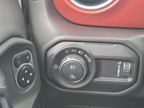 Used 2023 Jeep Gladiator Rubicon w/ LED Lighting Group image 26