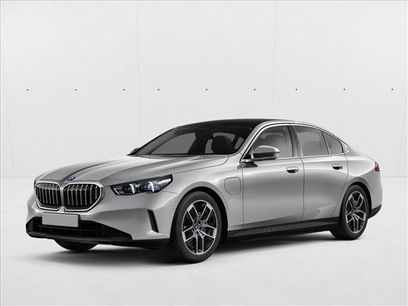 New 2026 BMW 550e xDrive w/ Premium Package