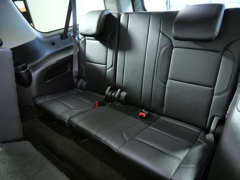 Used 2017 GMC Yukon XL SLT AWD/4WD image 17