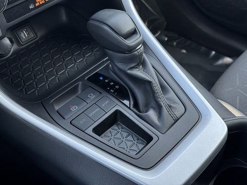 Used 2024 Toyota RAV4 XLE image 32