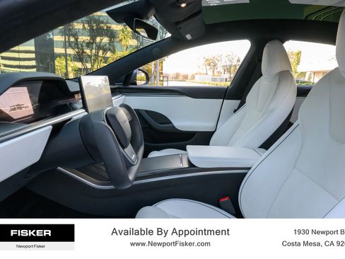 Used 2022 Tesla Model S Plaid image 13