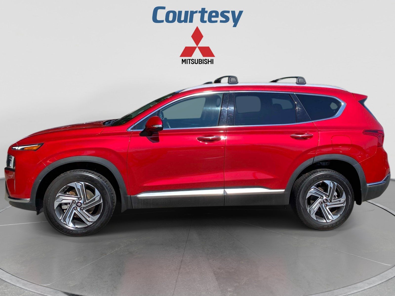 Used 2023 Hyundai Santa Fe SEL w/ Premium Package AWD/4WD image 2