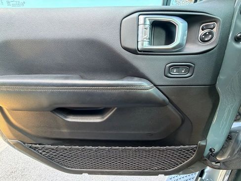 Used 2024 Jeep Wrangler Unlimited Sahara w/ Technology Group image 30