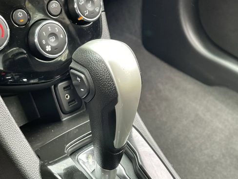 Used 2020 Chevrolet Sonic LT w/ Convenience Package FWD image 24
