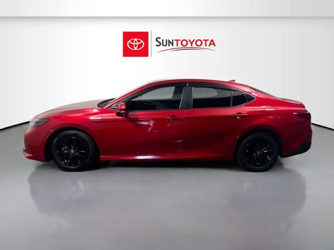 Used 2025 Toyota Camry LE w/ Convenience Package FWD image 7