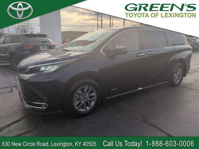 Certified 2021 Toyota Sienna XLE w/ XLE Plus Package