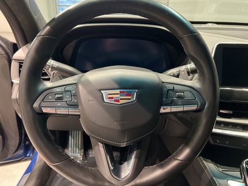 Used 2022 Cadillac CT4 V image 38