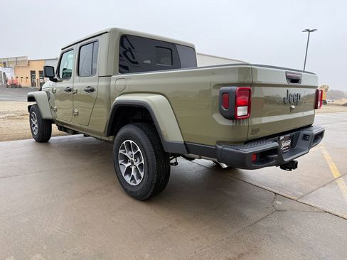 New 2026 Jeep Gladiator Sport image 7