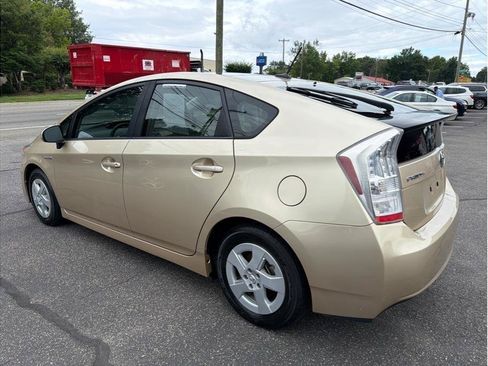 Used 2011 Toyota Prius Four w/ Solar Roof Pkg FWD image 4