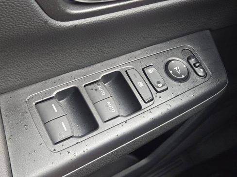 Used 2026 Honda CR-V EX image 32
