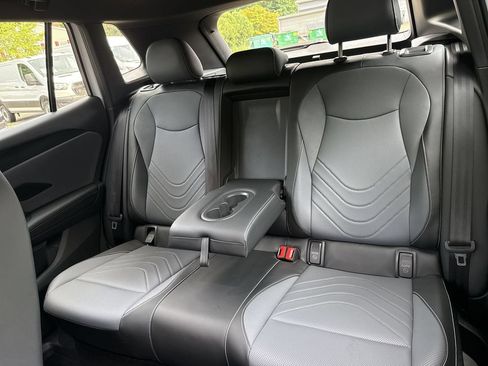 Used 2025 Volkswagen Tiguan SE R-Line AWD/4WD image 22