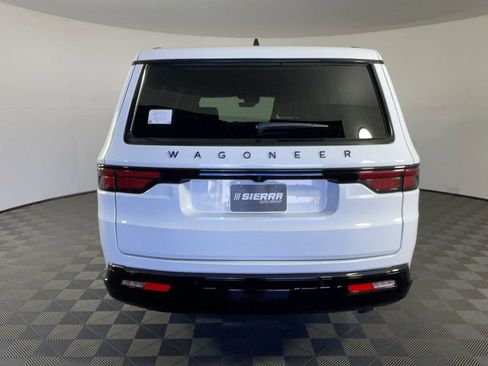 New 2025 Jeep Wagoneer L Series II image 5
