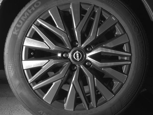 Used 2025 Nissan Altima 2.5 SV image 15