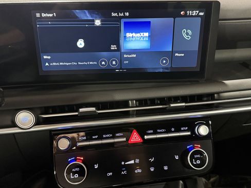 Certified 2025 Hyundai Santa Cruz XRT AWD/4WD image 11