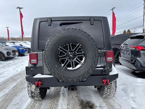 Used 2017 Jeep Wrangler Sahara w/ Connectivity Group image 6