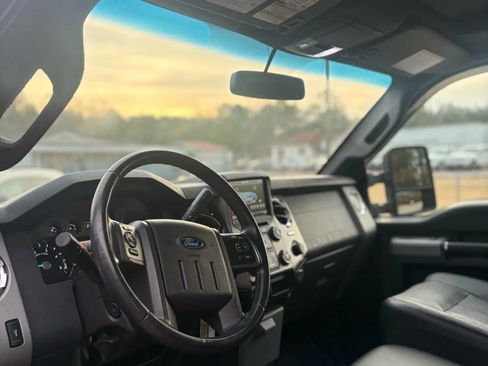 Used 2016 Ford F350 Lariat w/ Lariat Ultimate Package image 6