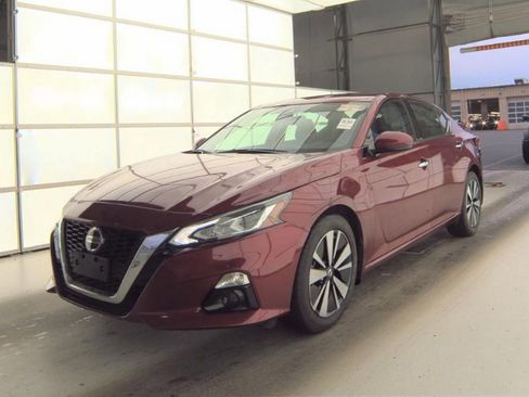 Used 2021 Nissan Altima 2.5 SL AWD/4WD image 2