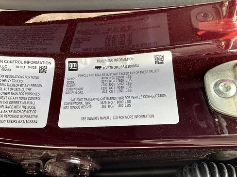 Used 2025 Cadillac Escalade IQ Luxury 2 w/ LPO, Premium Carpet Package AWD/4WD image 16