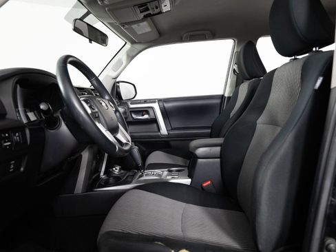 Used 2019 Toyota 4Runner SR5 AWD/4WD image 14