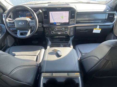 New 2026 Ford F250 Lariat w/ Black Appearance Package AWD/4WD image 13