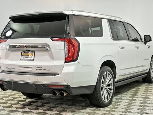Used 2021 GMC Yukon XL Denali w/ Denali Ultimate Package AWD/4WD image 8