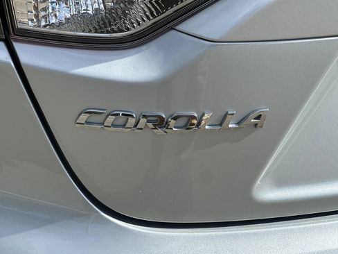 Used 2024 Toyota Corolla LE FWD image 48