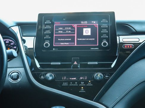 Used 2023 Toyota Camry SE w/ Convenience Package FWD image 13