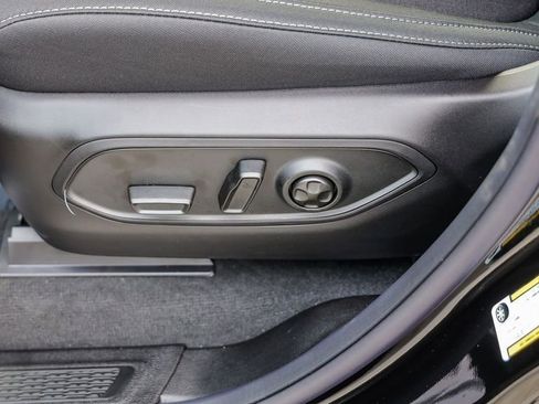 New 2025 Jeep Grand Cherokee Laredo w/ Luxury Tech Group I image 22