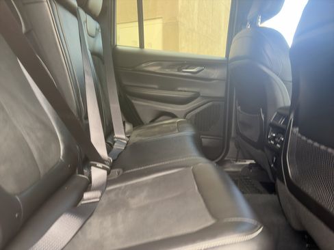 Used 2023 Jeep Grand Cherokee Altitude AWD/4WD image 27