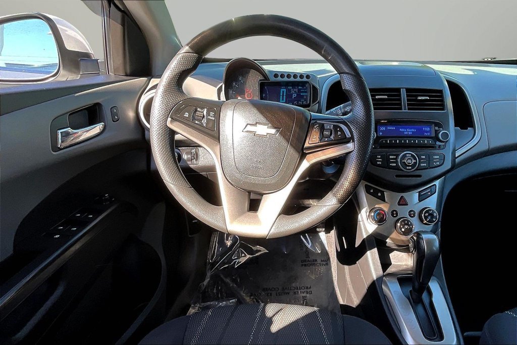 Used 2015 Chevrolet Sonic LT FWD image 8