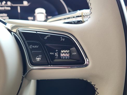 Used 2024 Bentley Continental GT image 38